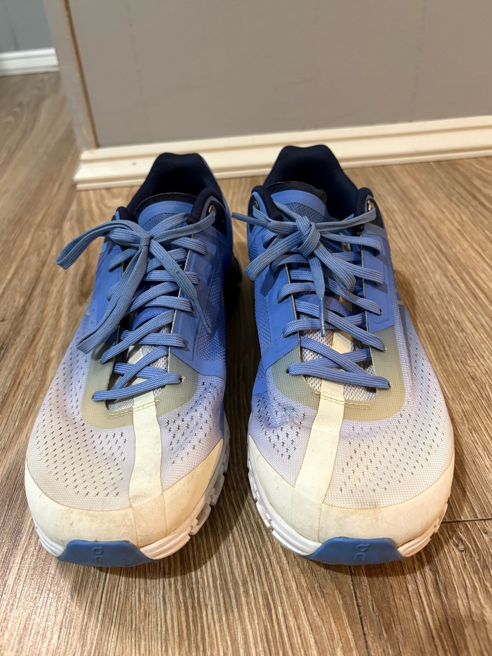 ON cloudflow marina white and blue running shoes